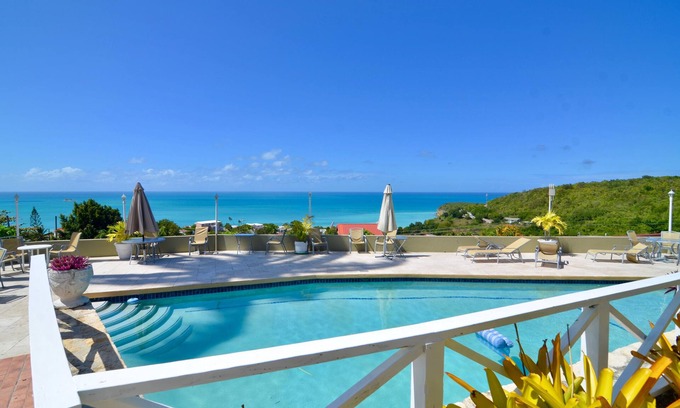 Dickenson Bay House | Calypso Cottage Halcyon Heights Amazing Views 2 big bedrooms