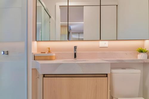 Agua Verde Apartment | Cama Aquecida & Ar Quente | Suíte Luxo Batel