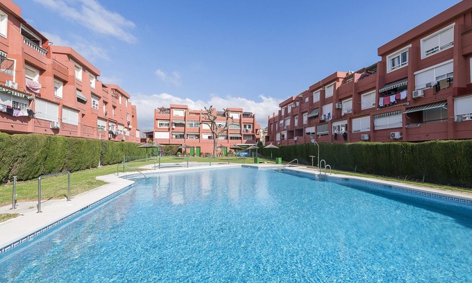 Cabrita House | CAMAROTE DE ALGETARES 2 - Cosy apartment with shared pool