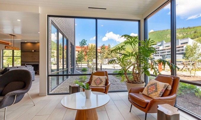 Copper Mountain Village Hotel | Cambria Hotel Copper Mountain