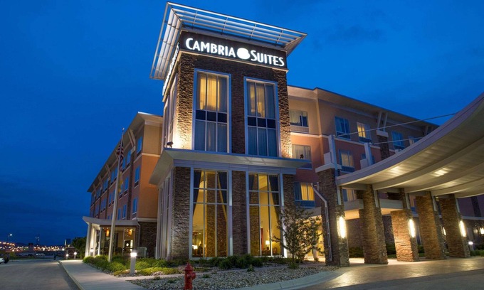 Rapid City Hotel | Cambria Hotel Rapid City near Mount Rushmore