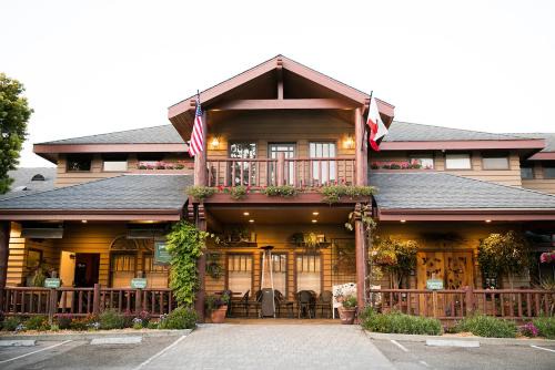 Lodge Hill Cabin | Cambria Pines Lodge