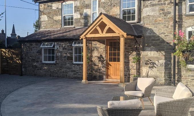 Carno Bed & Breakfast | Cambrian House B & B