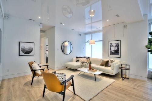 Fashion District Apartment | Camden Haus Loft