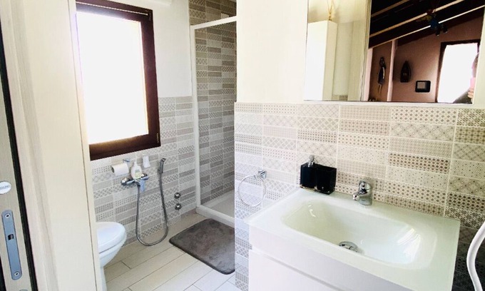 Coriano House | Camera Le Rose