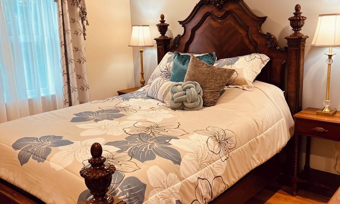 Winchester Apartment | Cameron Grace Brand New 1BR 1BA apt downtown Winchester