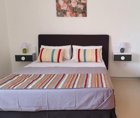 Rabe de las Calzadas Apartment | Camino De Rabe