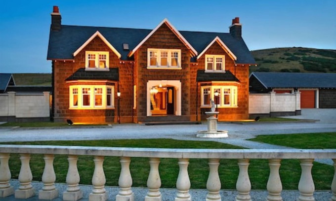Dunedin Cabin | Camp Estate