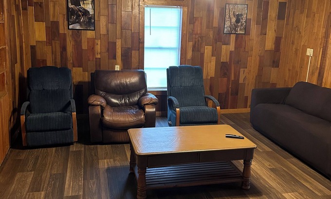 Ethel House | Camp house