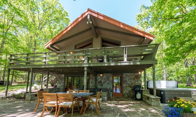 Swanton House | Camp Lontano: Lakefront, Private Dock, Hot Tub, Fire Pit!