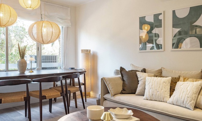 La Maternitat i Sant Ramon Apartment | Camp Nou Stadium