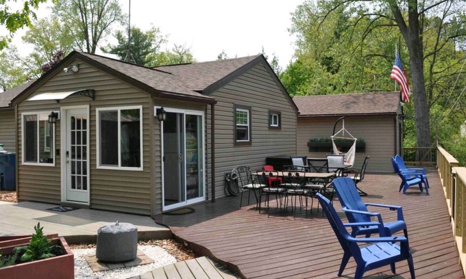 Sandy Creek House | Camp Serenity - Quaint Cottage on Sandy Pond Inlet