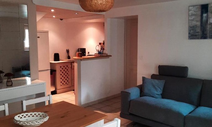 Saint-Martin-de-Bromes Apartment | Campaneta
