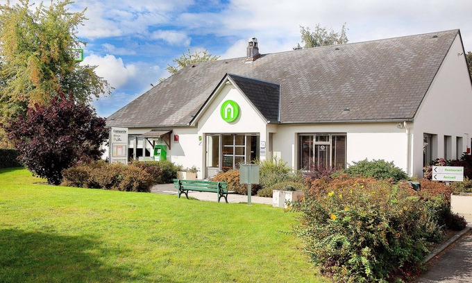 Neuville Hotel | Campanile Vire