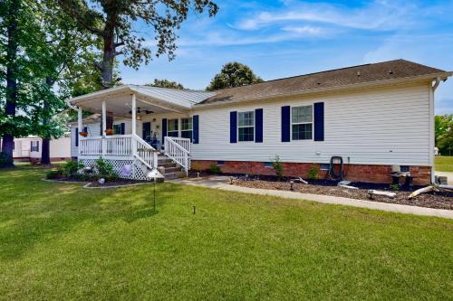 Orangeburg County House | Campbell Lake House