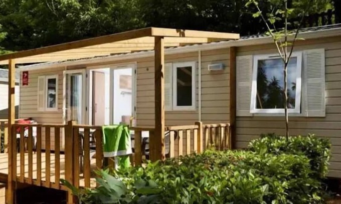 Saint-Mande-sur-Bredoire House | Camping le Lizot* - Mobile Home 4 Rooms 6 People