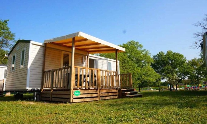 Bannay House | Camping 3 étoiles - ef00gi