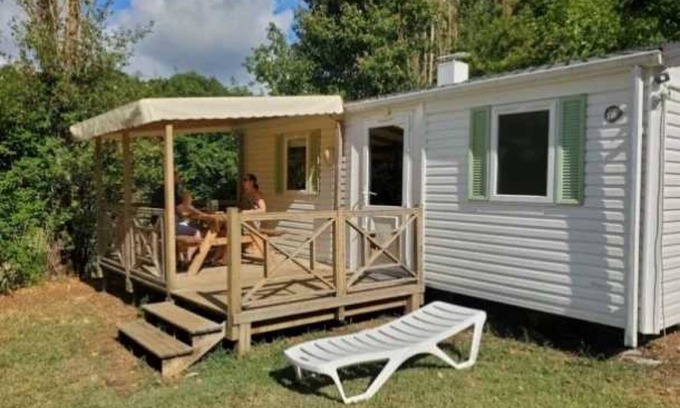 Soturac House | Camping 3 étoiles - Piscine - eehcdd