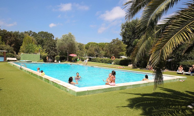 Vall-Llobrega RV Rental | Camping 3 Estrellas Costa Brava