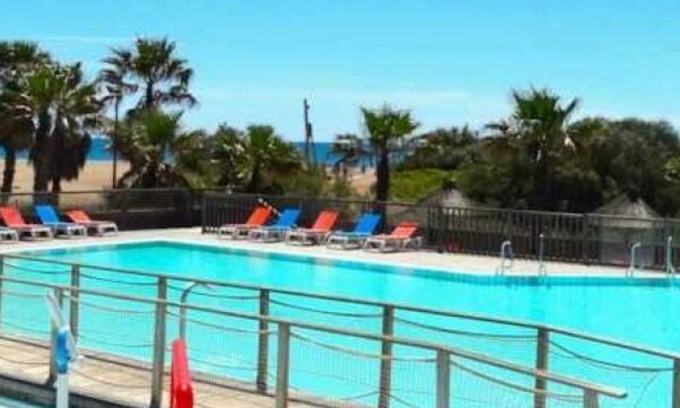 Serignan-Plage House | Camping 4 étoiles - Piscine - ccb0b0g