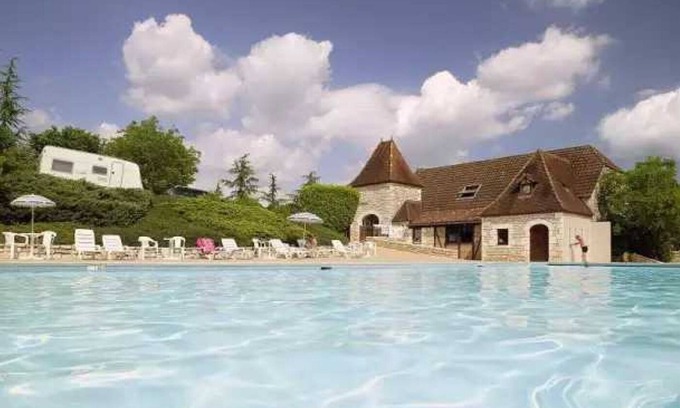 Souillac House | Camping 5 étoiles - Parc aquatique - eebdie