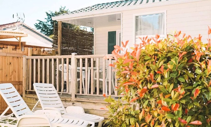 Surgeres House | Camping de la Gères * - Mobilhome Pacific 26m2 5 people