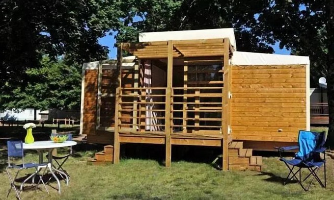 Avrille House | Camping Flower Beauchêne* - Nature Cabin 3 rooms 4 people Without sanitary facilities