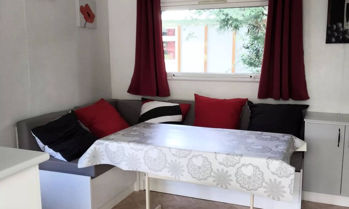 Devillac House | Camping Fontaine Du Roc* - 3-room mobile home for 4 people