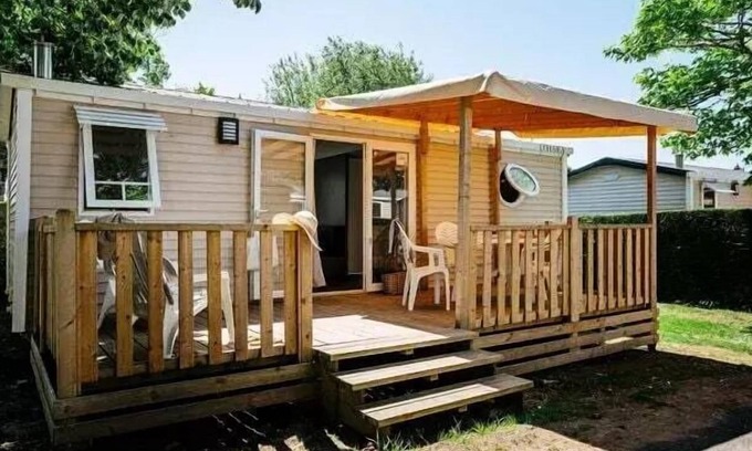 Chateauneuf-de-Galaure House | Camping Le Château de Galaure* - Comfort XL 3-room mobile home 4 adults + 2 children