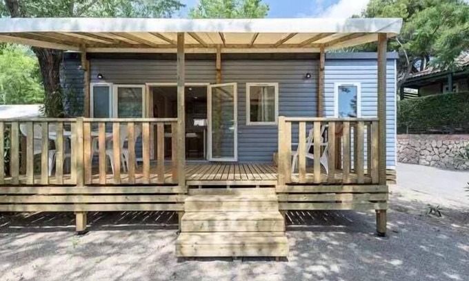 Chateauneuf-de-Galaure House | Camping Le Château de Galaure* - Comfort 4-room mobile home for 6 people