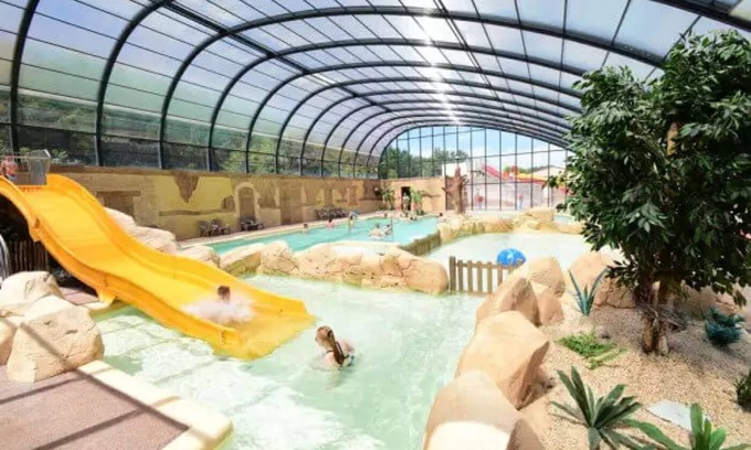 Saint-Julien-des-Landes House | Camping 5 étoiles - Piscine - eebdc0