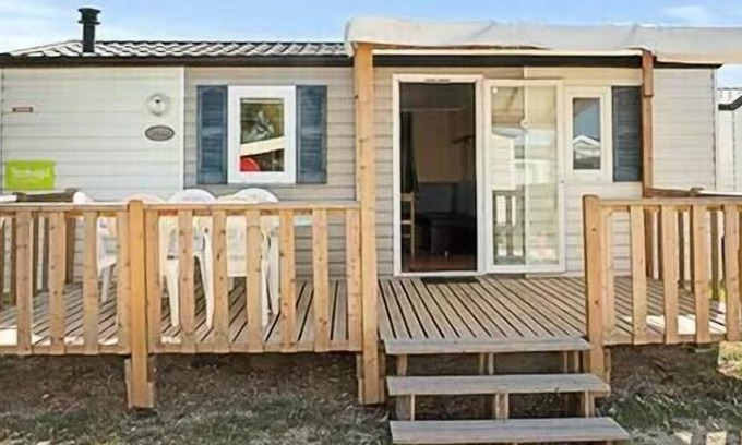 Cande-sur-Beuvron House | Camping La Grande Tortue***** - Cozy 3-room Mobile Home 5 adults + 1 child under 12 years old