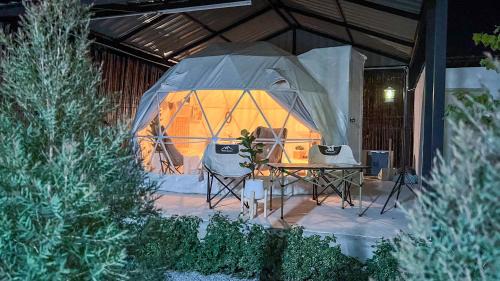 Si Maha Phot Hotel | Camping Land