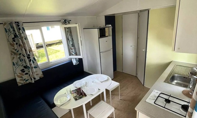 Ornans House | Camping le Chanet * - Mobil home standard UTINAM 2 bedrooms 4 people