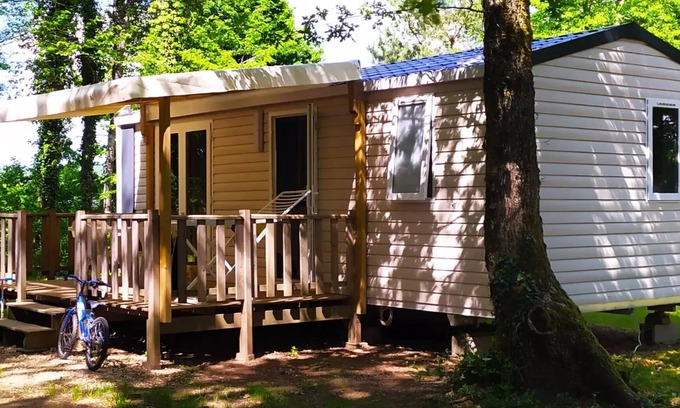 Saint-Gerons House | Camping Les Rives du lac Cantalès * - Riviera 2 bedroom mobile home 6 people