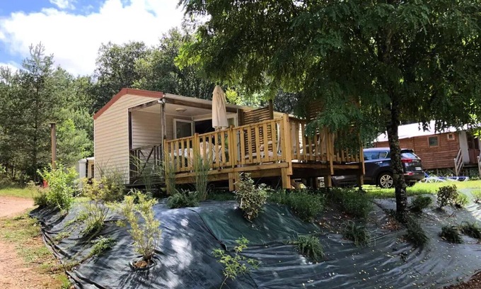 Thonac House | Camping maeva Escapades La Castillonderie * - Comfort Mobile Home 3 Rooms 4 People Air Conditioned + TV