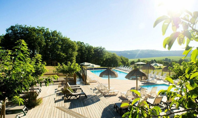 Veyrines-de-Domme Ski Chalet | Camping maeva Respire Domaine Les Pastourels * - Chalet 3 Rooms 6 People (5 adults + 1 child -12 years old) + TV