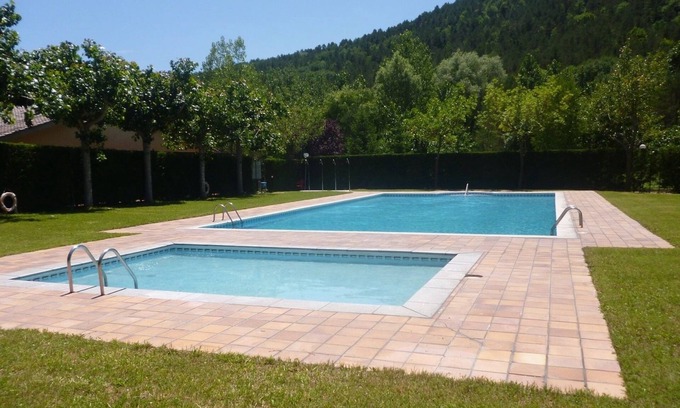 Campdevanol RV Rental | Camping Pirinenc