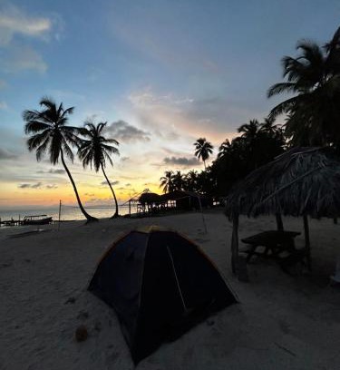 Calidonia Apartment | Camping Tent on Guna Yala Island