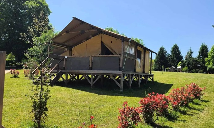 La Douze House | Camping Ushuaïa Villages Le Bois Coquet * - Canvas Bungalow Bali - 2 bedrooms - 32m² (without bathrooms) 5 people