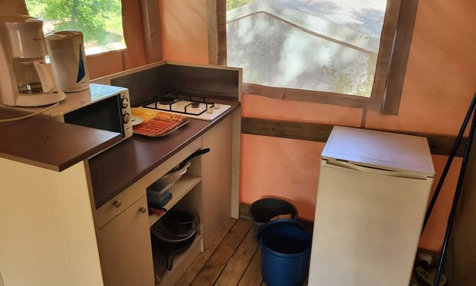 Salles House | Campsite Bastides* - Sahari tent 3 rooms 4 people Without Sanitary facilities