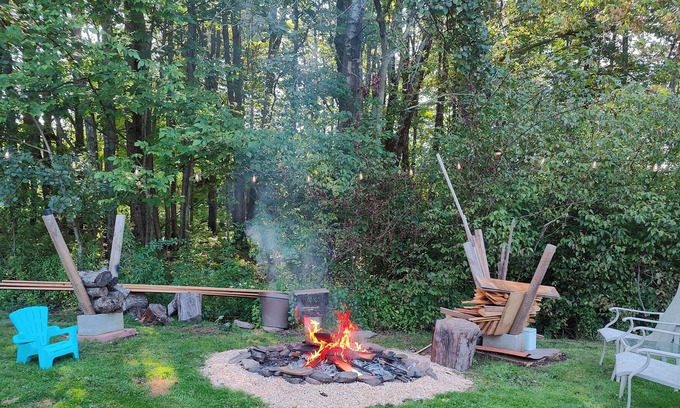 Mt Cobb House | Campsite ,close to Ledgedale Recreation Area, Lake Wallenpaupack, Pa.