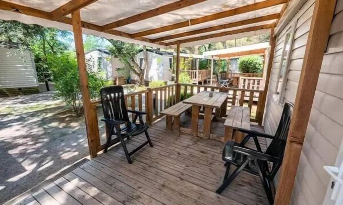 Saint-Amans-des-Cots House | Campsite Domaine des Tours* - Comfort XL 3-room mobile home for 4 people