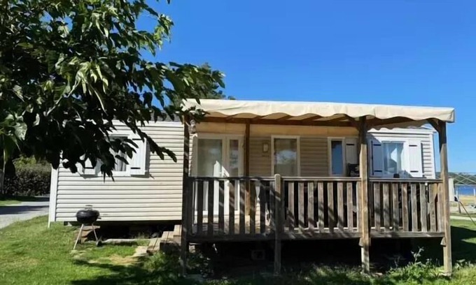 Neuvic House | Campsite Flower Le Port de Neuvic * - Comfort mobile home 36m² (3 bedrooms - 6/7 people) 2 bathrooms + covered terrace for 7 people