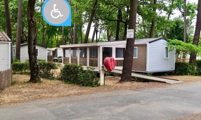 Saint-Hilaire-de-Riez House | Campsite Flower Les Biches* - Mobile Home Life Premium 3 rooms 5 people PMR