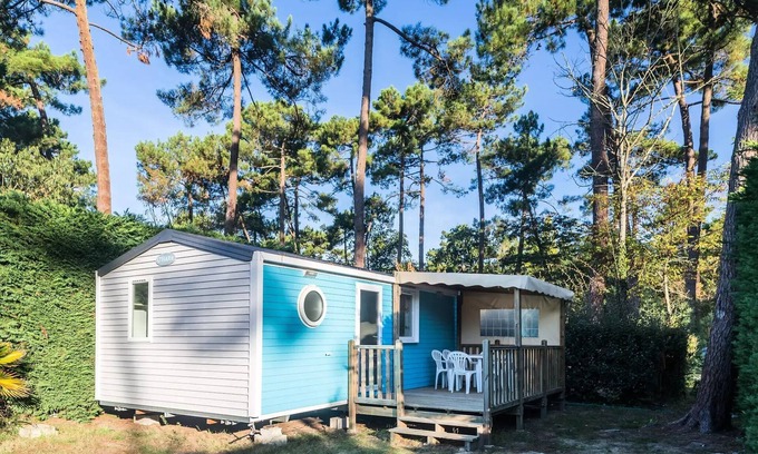 Les Mathes House | Campsite La Pinède* - Comfort XL 3 Room Mobile Home 4 People