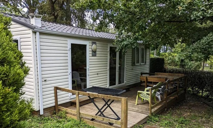 Saint-Leu-dEsserent House | Campsite Le Pré des Moines * - Mobile home CANNELLE + 2 bedrooms 2 to 6 people - 2 pers. included in the tariff