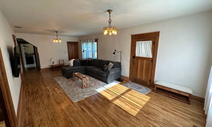 Marion House | Campus Getaway on Carey