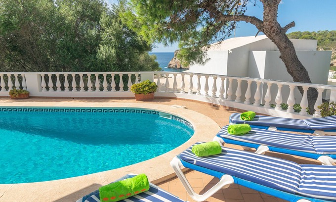 Es Canutells Villa | CAN JAUME 10 - Villa very close to the sea, with private pool and free WiFi.