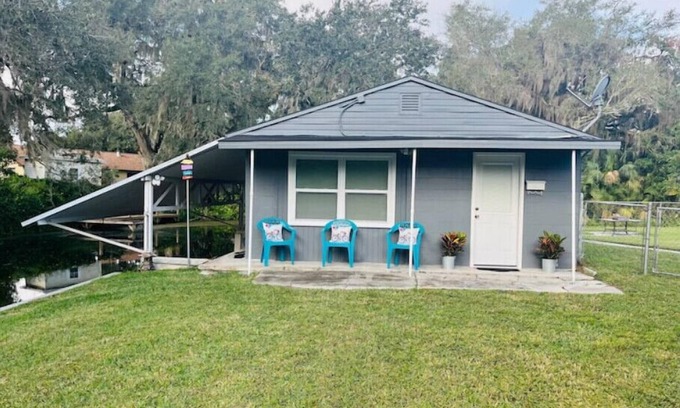 Tavares House | Canal Front Boathouse Escape - Bring Your Boat!n